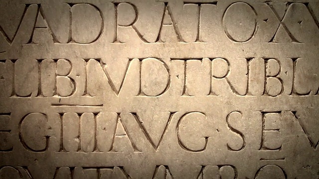 古罗马拉丁语手稿的特写视频素材