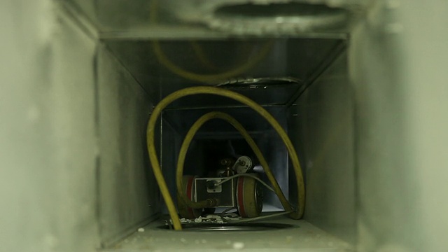 机器人房HVAC管道清洁视频素材