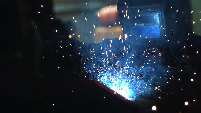 CU SLO MO Man焊接/英国曼彻斯特视频下载