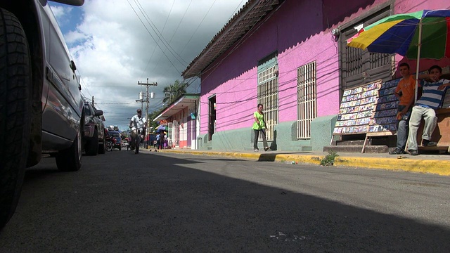 尼加拉瓜里瓦斯一条繁忙的街道视频素材