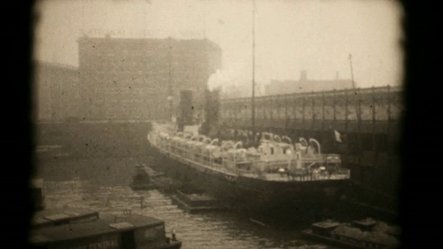 纽约码头的船只，1920年的16毫米(HD1080)视频素材