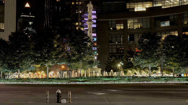 TS TL哥伦布广场的雕像和喷泉/美国纽约视频素材