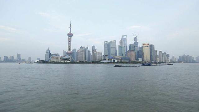 日以继夜的上海天际线，东方明珠塔，浦东视频素材