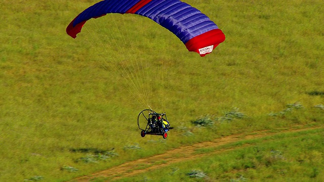 MS AERIAL TS视图的Para滑翔/墨尔本，维多利亚，澳大利亚视频下载