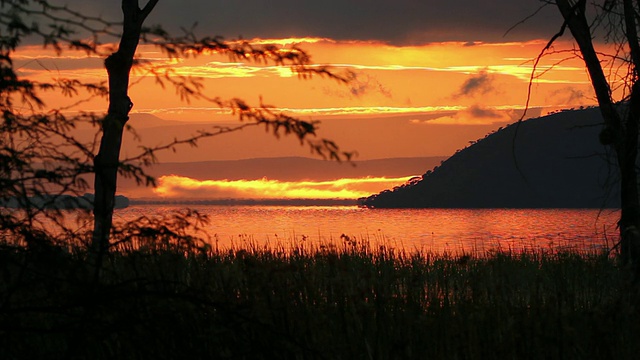 肯尼亚巴林戈湖的日出视频素材