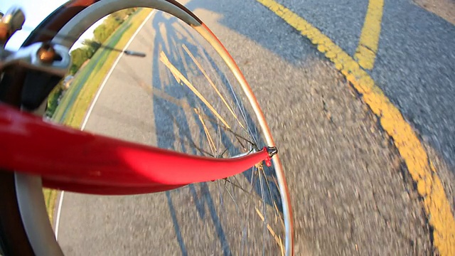 骑公路自行车视频下载