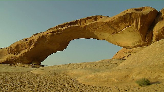 约旦亚喀巴省潘右沙漠瓦迪拉姆视频素材