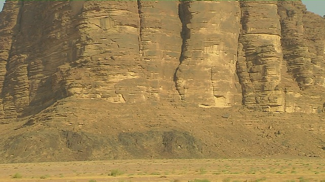 约旦亚喀巴省的瓦迪拉姆山视频素材