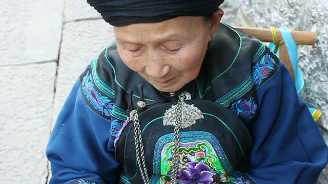 苗族传统编织工艺，上盘，上盘视频素材