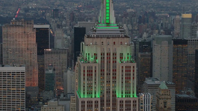 帝国大厦鸟瞰图，在日落中看曼哈顿上城区，纽约市视频素材
