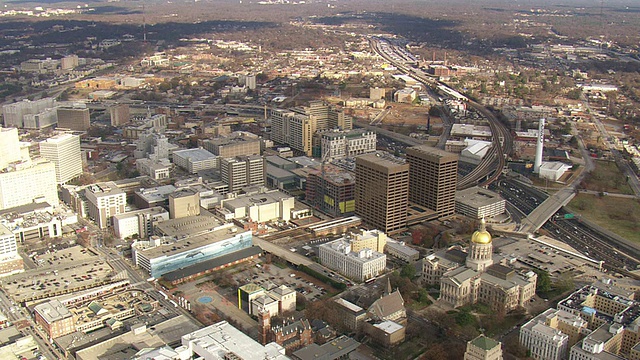 CU AERIAL DS ZO摄于美国乔治亚州的州议会大厦视频下载