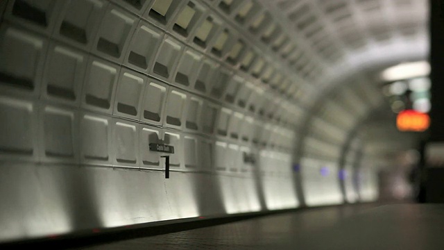 华盛顿特区地铁(倾斜镜头)视频下载