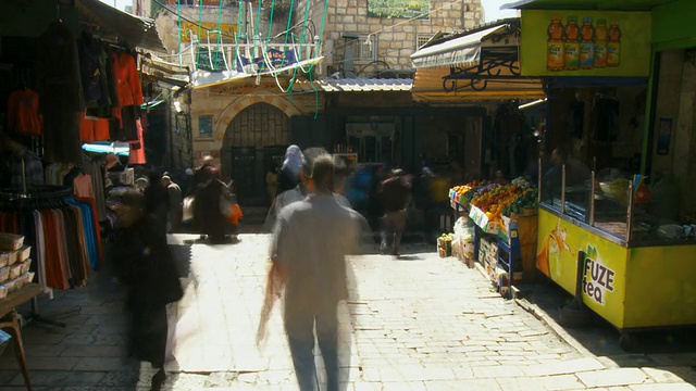 以色列，犹太，耶路撒冷，纳布卢斯门口，人们在台阶上走来走去视频下载