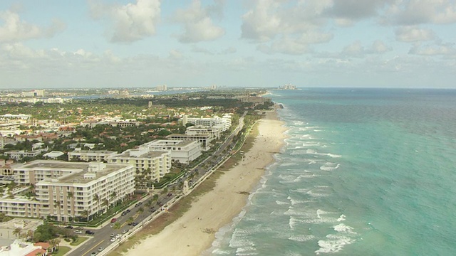 沿海滩/棕榈滩的WS鸟瞰图，佛罗里达，美国视频素材