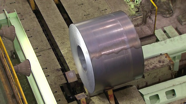 从韩国全南道铸造厂/光阳运铁成品的MS Shot视频素材