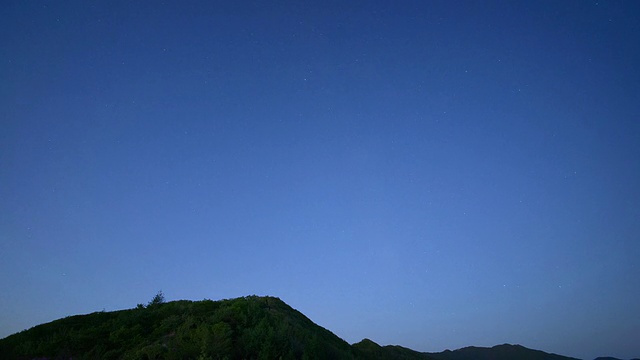 MS T/L拍摄于韩国全拉武道南原岛Jirisan国家公园的Baraebong山顶视频素材