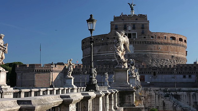 意大利拉齐奥罗马圣安杰洛城堡和圣安杰洛桥全景图视频素材