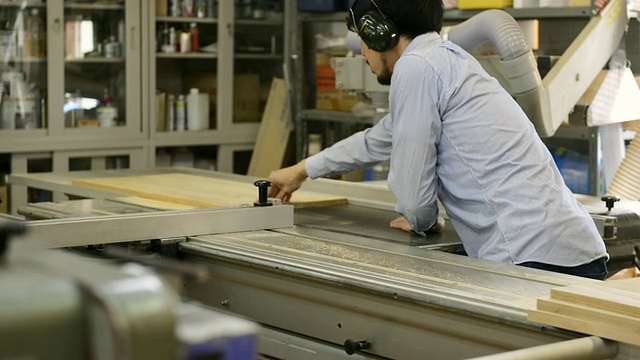 日本京都，木工切割木板的照片视频素材