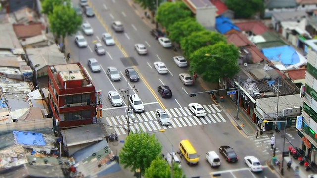 韩国首尔公德洞地区城市道路交通WS T/L拍摄视频素材