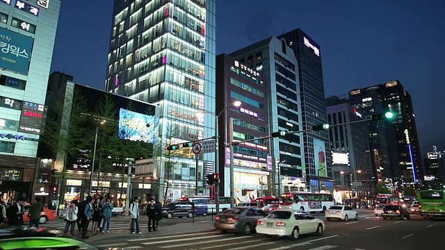 黄昏的WS市中心街道/首尔，韩国视频素材