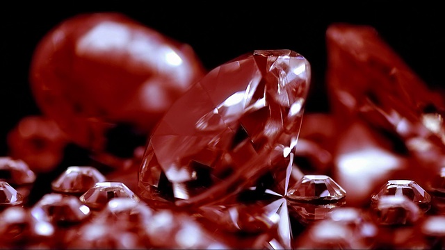 红色钻石闪闪发光的视频下载