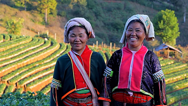 拉祜族妇女视频素材