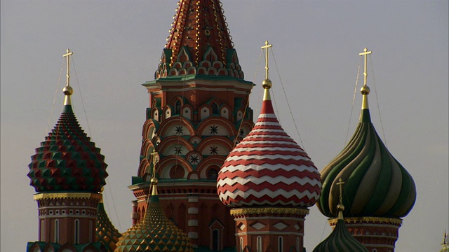 圣巴西尔大教堂和莫斯科红场克里姆林宫的序列。高清。视频下载