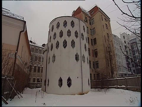 莫斯科Melnikov住宅的外观是六边形的窗户。视频下载