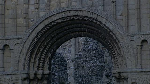在阿克城堡的废墟中还保留着一个华丽的拱门。高清。视频下载