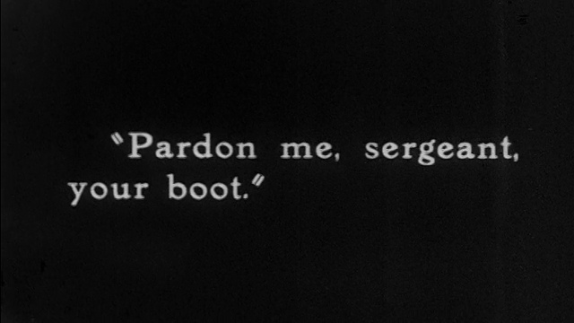 B/W 1920 SLATE:“不好意思，警官，你的靴子。' /功能视频下载