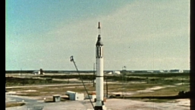 宽镜头的火箭发射视频素材