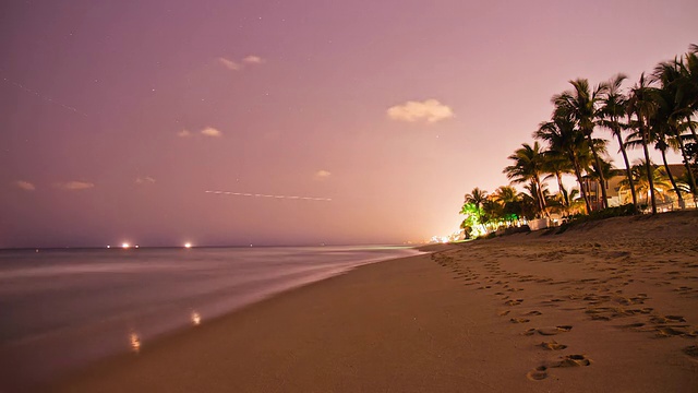 高清时间流逝:佛罗里达海滩在晚上视频素材