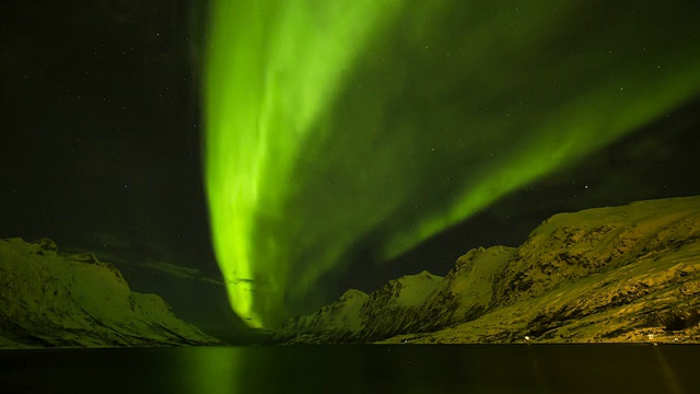 挪威特罗姆斯地区的北极光视频下载
