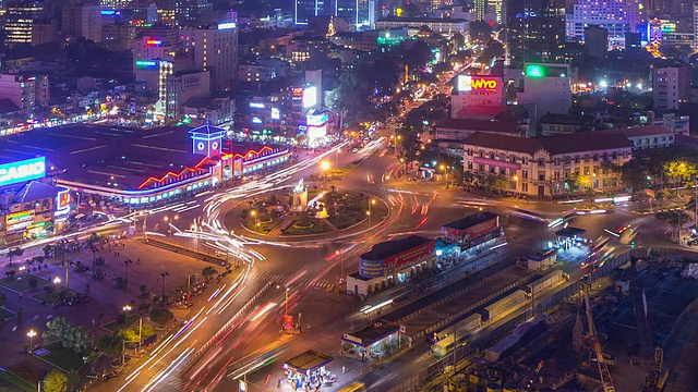 越南胡志明市(西贡)本清市场的夜景视频素材