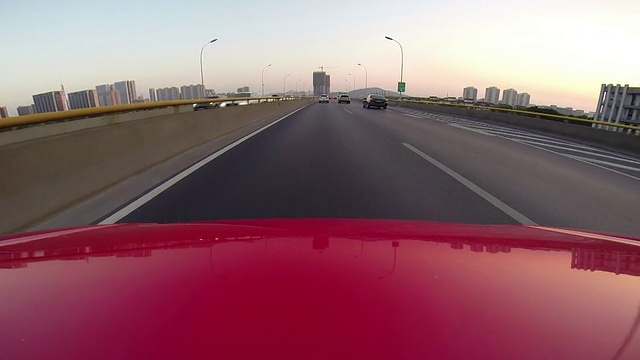 高速行驶的汽车视频素材