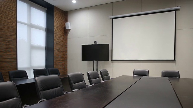 现代化的商务办公会议室内饰视频下载
