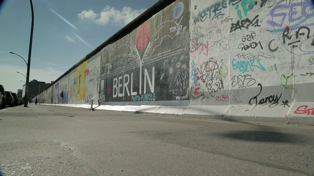 柏林墙摄影车拍摄视频素材
