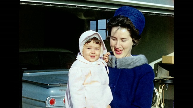 20世纪60年代，一名妇女怀着她的孩子视频素材