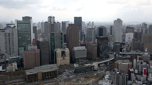 高清平移:空中大阪市景视频素材