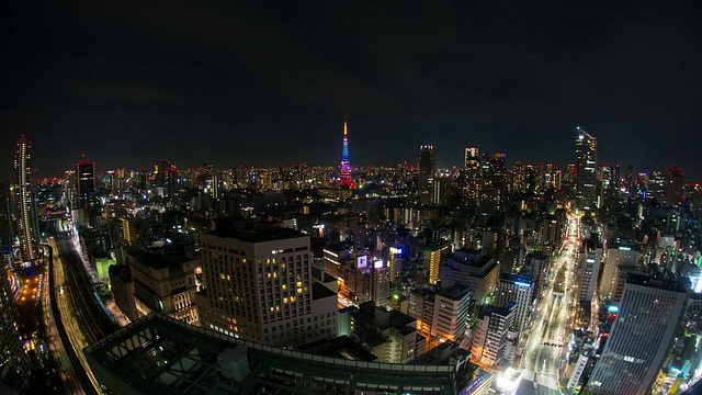 东京塔灯光和建筑时间流逝鱼眼视频素材