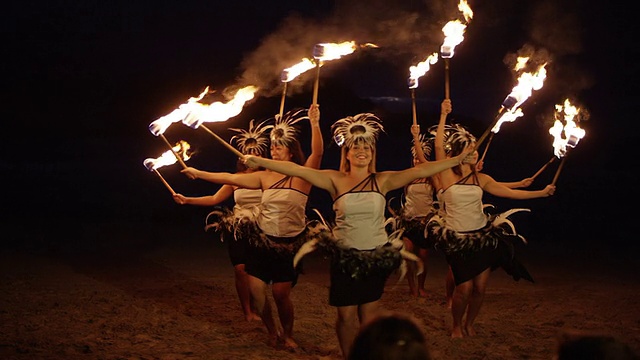 传统的夏威夷火草裙舞视频下载