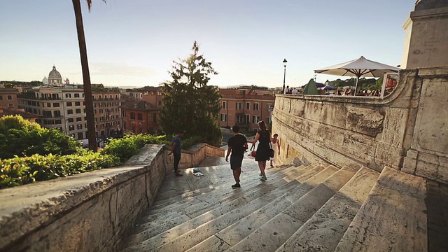 罗马Trinità dei Monti的西班牙台阶视频素材