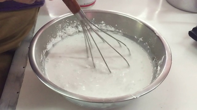 白奶油搅拌视频素材