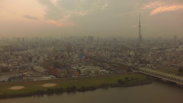 东京天空树的空中镜头。视频素材
