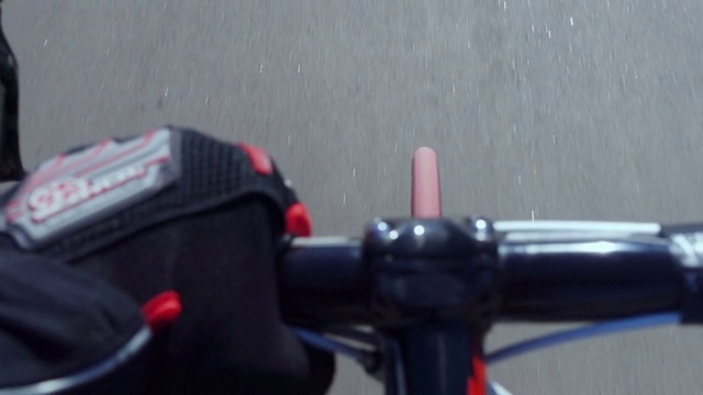 公路自行车车把期间骑行视频素材