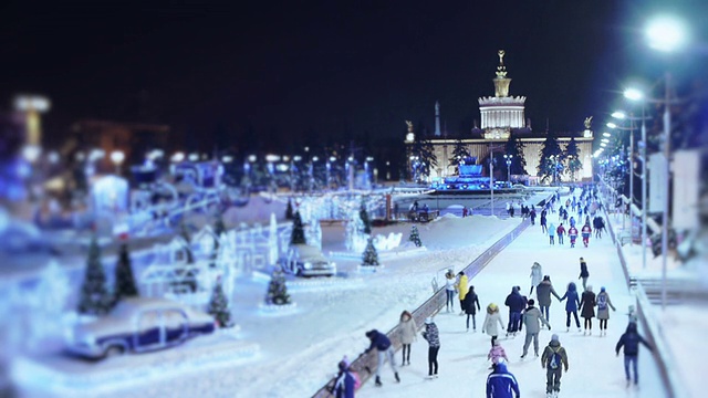 莫斯科VDNKH的滑冰选手视频下载