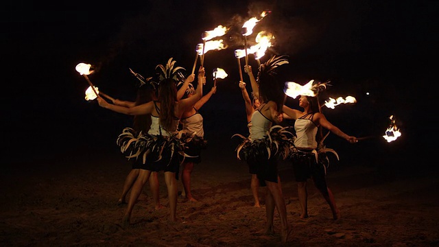 传统的夏威夷火草裙舞视频素材