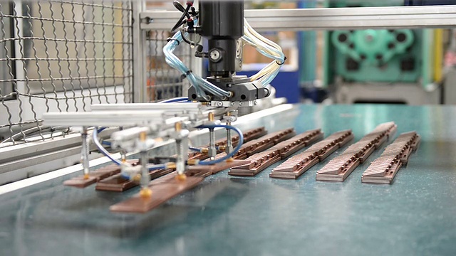 工厂机器人手臂视频素材