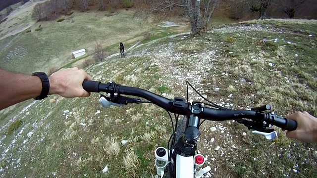 山地车视频:下坡越野视频素材
