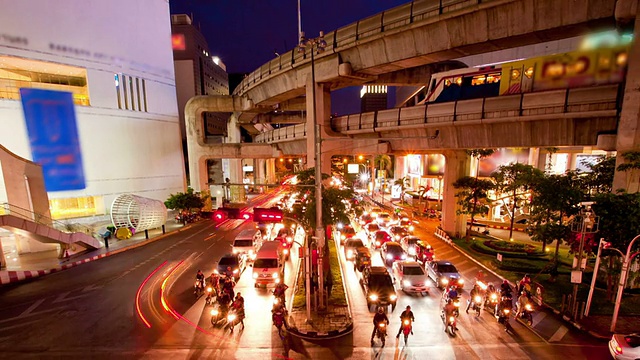 曼谷市中心空中列车高峰时刻时光流逝视频素材